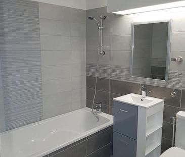 F1 30.81 m², balcon. Cuisine Equipée Indépendante. - Photo 4
