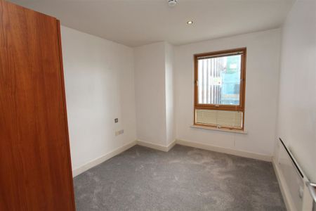 La Salle, Leeds City Centre, LS10 1NW - Photo 5