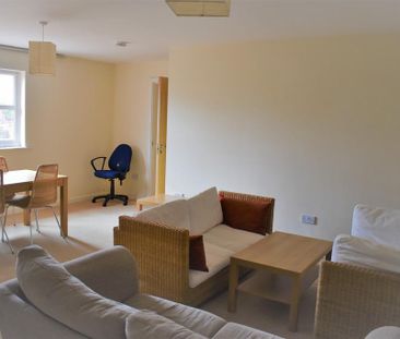 2 bedroom maisonette to rent - Photo 3