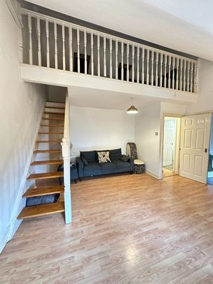 Property For Let - 12 Mannering Road - Photo 1