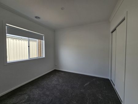 27 Cardiff Drive - Photo 5