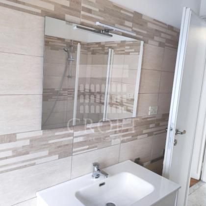 Centro-S. Pietro: Spacious, furnished 3 Bedroom, 2 bath, living room, large kitchen, 3 balconies. Bright, silent, air conditioning, near center.Ref. 600 - Photo 3