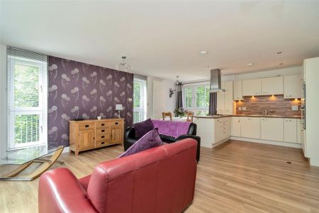 2 bedroom apartment to rent - Photo 4