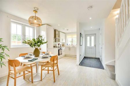 3 bedroom end of terrace house to rent - Photo 2