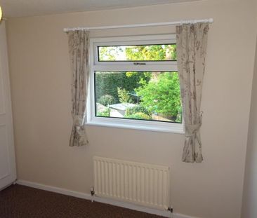 2 bedroom semi-detached house to rent - Photo 3