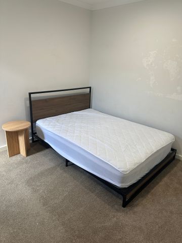 Ellenbrook - Photo 3