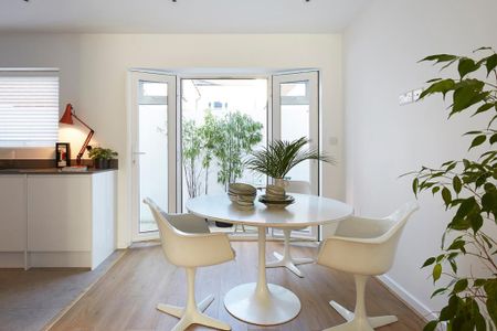 3 bedroom terraced house to rent - Photo 5