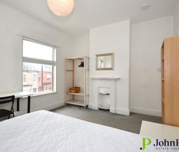 3 bedroom terraced house to rent - Photo 4