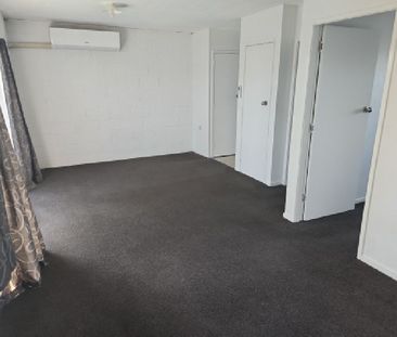 One bedroom unit close to City Centre - Photo 6