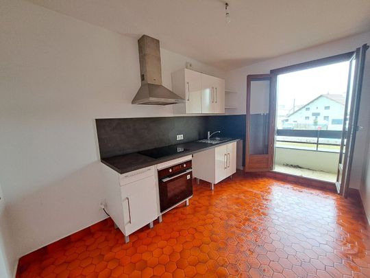 Appartement À Louer 3 Pièces , 65 M² - Photo 1