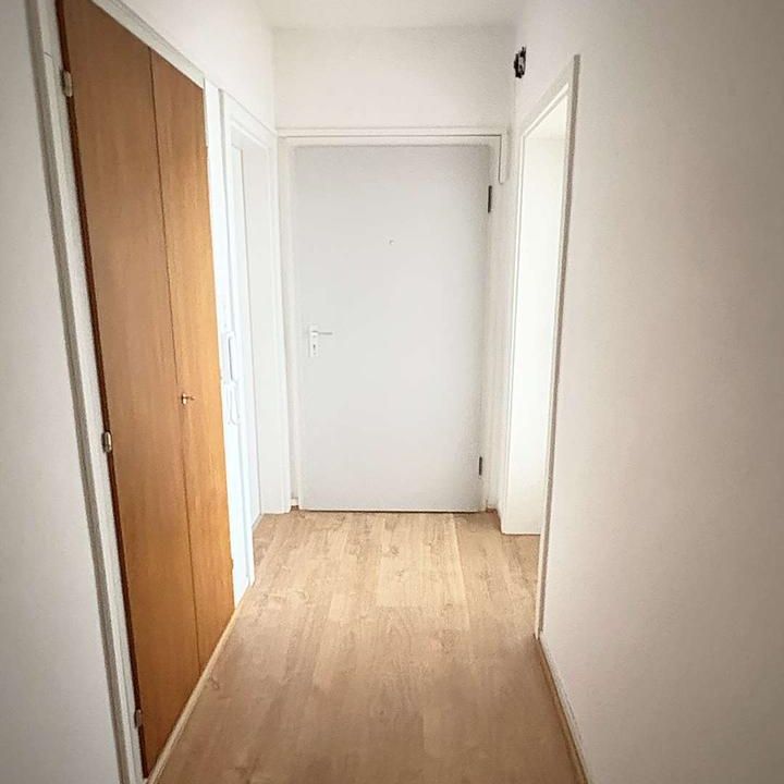 *Tolle 2 ZKB Wohnung mit Balkon in Kirchditmold sucht einen neuen Mieter* - Foto 1