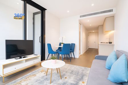 Elevated Living in the Heart of Southbank - Photo 4