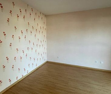 LOCATION AMNEVILLE RESIDENCE SENIOR F2 BALCON ET PARKING - Photo 3