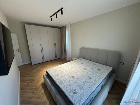 Ap 3 camere, 2 bai, etaj 1, parcare, bloc nou, central , 80 mp, premium - Fotografie 2