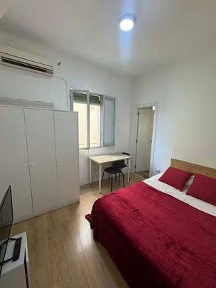 Calle de Alicante, Madrid, Community of Madrid 28045 - Photo 1