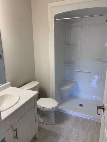 For Lease - 542 Julia Drive, Welland, Ontario - Photo 3