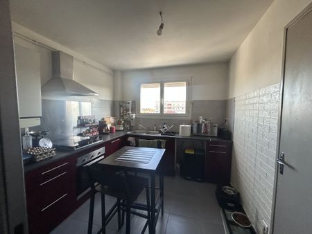 Location Appartement 3 pièces 75m² MONTAUBAN 82000 - Photo 5