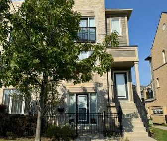 Rare 1 bed, 1 bath townhome, 2 parking FOR RENT - Erin Mills - Photo 1