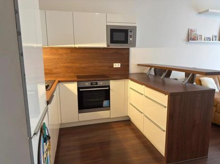 2-izbový byt s balkónom a parkovacím miestom – Jégého ulica, - Fotografia 4