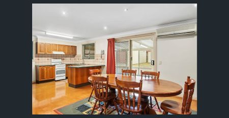 Modern 4-Bedroom Home in Quiet Cul-de-Sac – Close to UNE - Photo 2