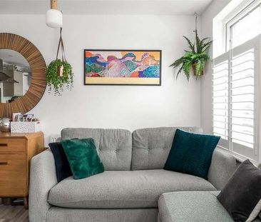 Platinum Apartments, Lower Road, Kenley, CR8 - Photo 2