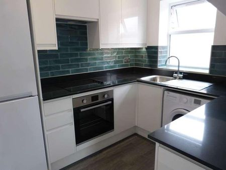 Neeld Crescent, London, NW4 - Photo 3
