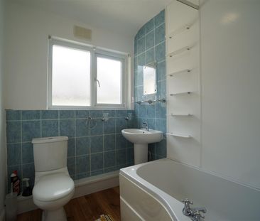 Cynlas Deiniol Road - Photo 4