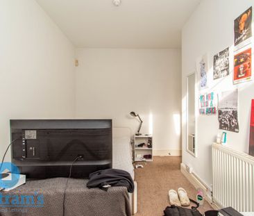 7 bed Flat for Rent - Photo 1