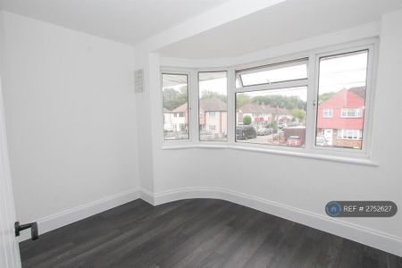 3 bedroom maisonette to rent - Photo 4