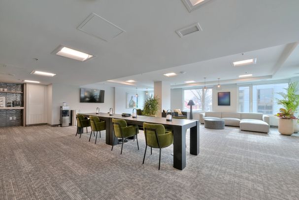 Story of Rideau & Chapel - Photo 1