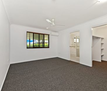 Family Home with a Shed! - Photo 4