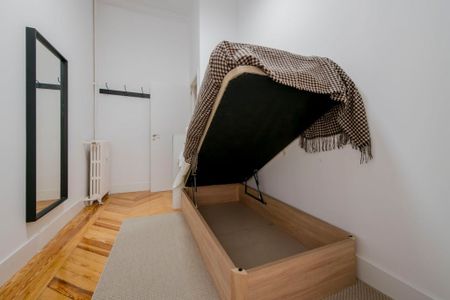 Calle de Núñez de Balboa, Madrid, Community of Madrid 28001 - Photo 2