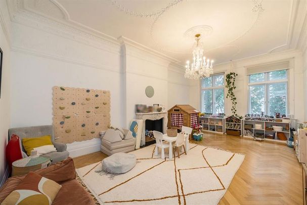 4 bedroom flat to rent - Photo 1