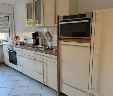 Gemütliche Dachgeschosswohnung mit Balkon in Westerstede-Ocholt! - Photo 4