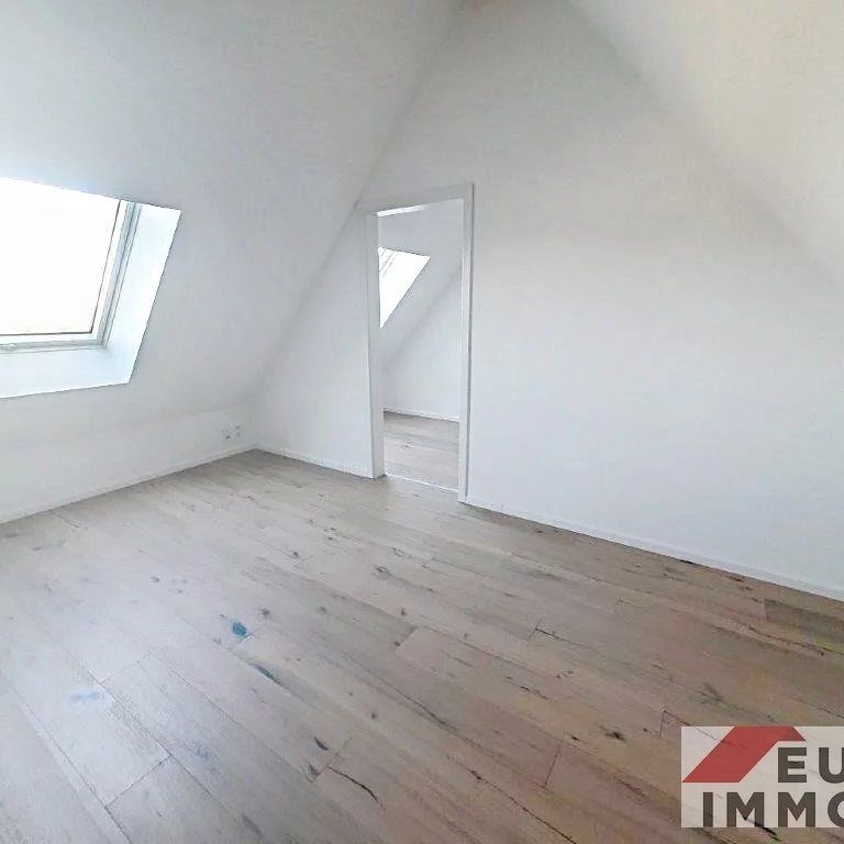 Stilvolles und modernes Wohnen nahe aller Annehmlichkeiten im Grenzgebiet – Duplex-Wohnung mit Gartennutzung und Garage - Foto 1