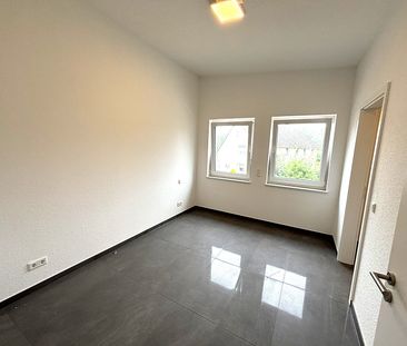 Erstbezug! Obergeschosswohnung (WHG 4) in Nienburg! Top-Lage! - Photo 2