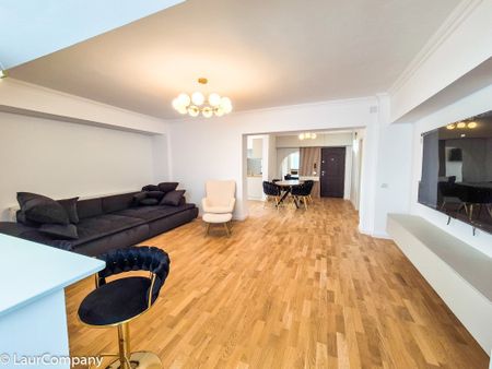 Inchiriere Apartament 3 camere Ultracentral Pitesti - Fotografie 2