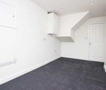 4 bedroom detached house to rent - Photo 6