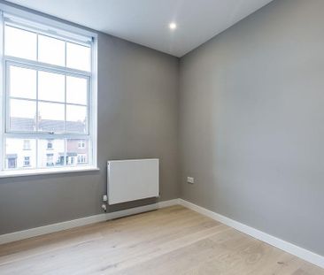 1 bedroom ground floor flat to rent - Photo 1