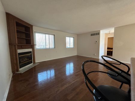 For Lease - 85 William Street Unit# D, Mississauga, Ontario - Photo 2