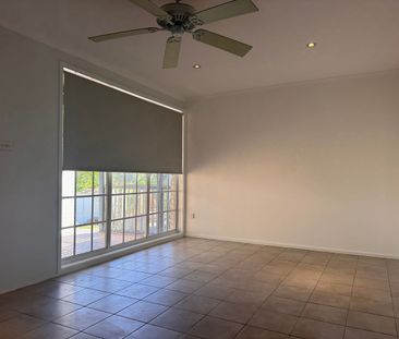 RENOVATED 3 BEDROOM HOUSE - Photo 3