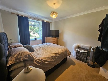 Redwood Way, Southampton - Photo 2