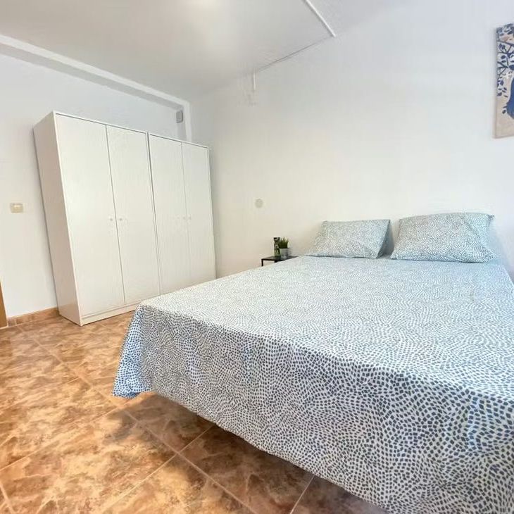 Calle de Graena, Madrid, Community of Madrid 28041 - Foto 1