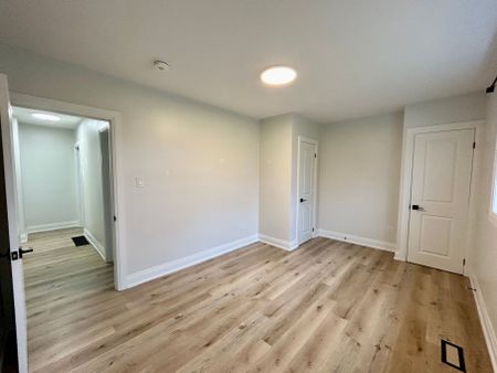 For Lease - 34 Golden Boulevard Unit# Main, Welland, Ontario - Photo 4