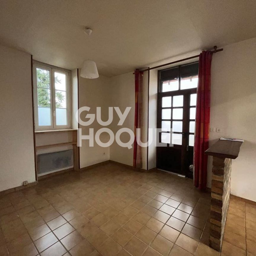 Location Appartement 1 pièce 23m² VILLEFARGEAU 89240 - Photo 1