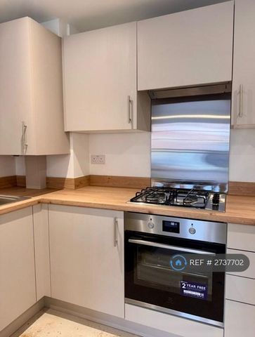 1 bedroom flat to rent - Photo 2