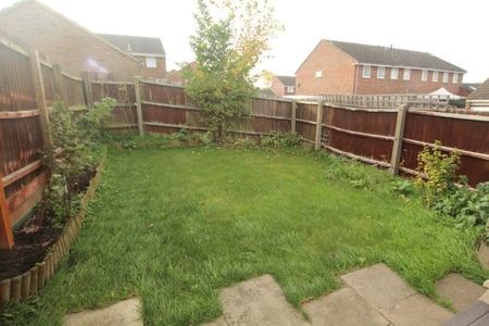 Greengage Rise, Melbourn, Royston £1,200 pcm ⓘ The monthly or weekly payment required by the landlord. Read our glossary page , 2 bedrooms, semi-detached house, to let * Tenant info - Photo 4