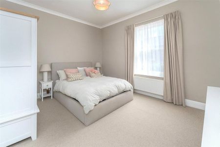 3 bedroom end of terrace house to rent - Photo 5