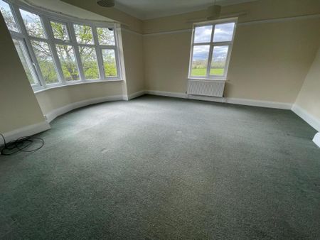 3 bedroom detached house to rent - Photo 2