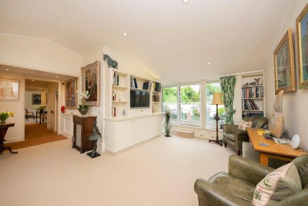 4 bedroom penthouse to rent - Photo 2